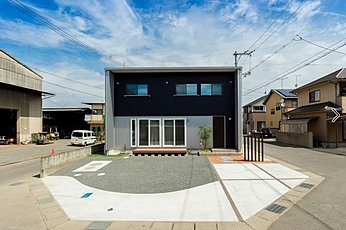 ID418　庇木箱の家-1　